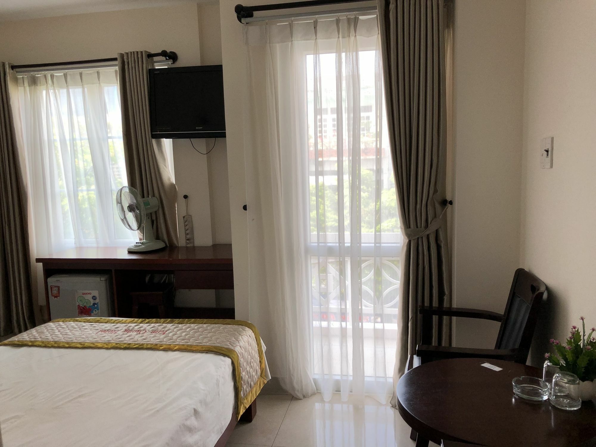 Kim Cuong Hotel Дананг Экстерьер фото